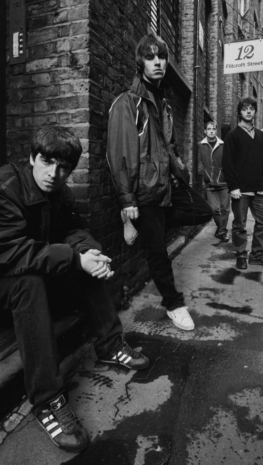 ¿Ya pidieron permiso 😅? 

Queda menos para vivir uno de los conciertos más esperados del año 🏟️ 

📌 Quédate atento a la información oficial que entregará la productora en las próximas horas. @metrodesantiago extenderá su horario hasta las 00:30 hrs. en algunas estaciones de la Línea 6 y Línea 3 (combinación en Ñuñoa se encontrará disponible)

@oasis 

#Oasis #OasisenChile #oasislive25